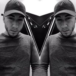 Meet your Posher, Robbie